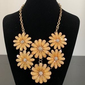 H&M flower Statement necklace